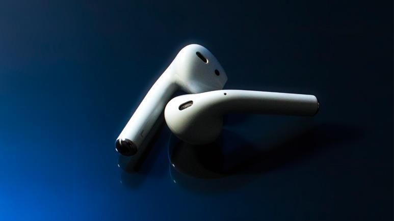 Científicos advierten que los AirPods y otros auriculares